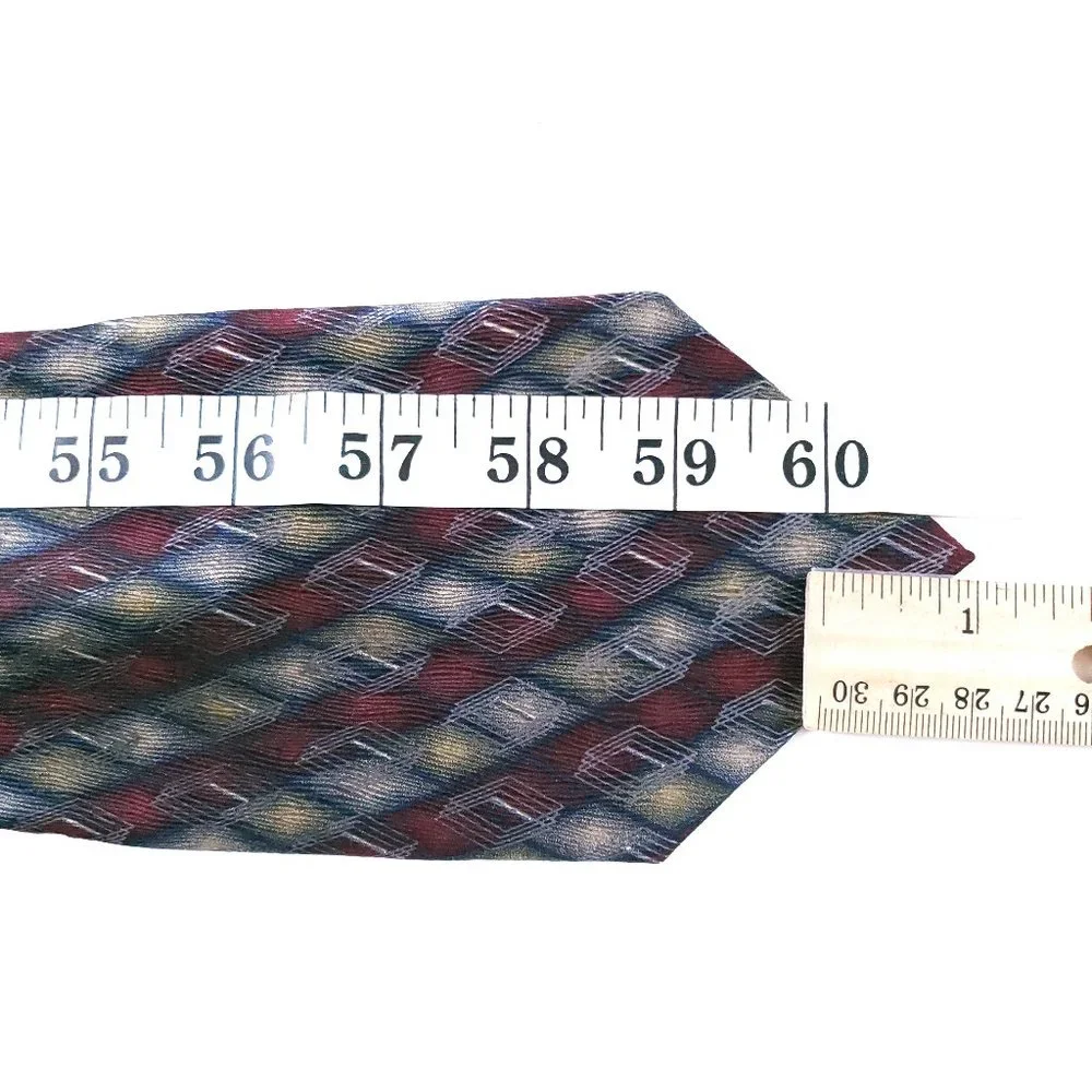Bill Blass Black Label Men Necktie 100% Silk Geometric 61x3.75 - NWOT